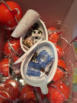 Colección Kinder Joy Minecraft Completa