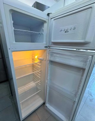 FRIGORÍFICO NO FROST MARCA TEKA