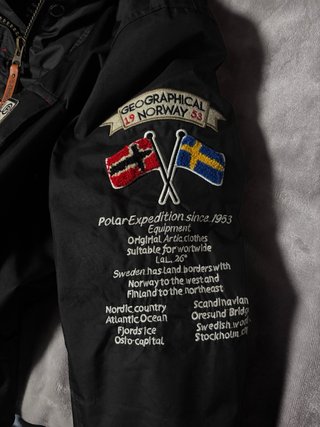 Abrigo Geographical Norway Negro