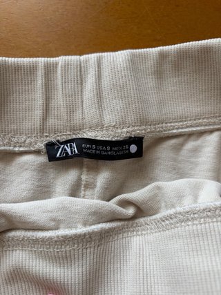 Falda larga beige Zara