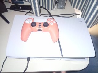 Consola PS5 Slim Digital Rosa y Blanca