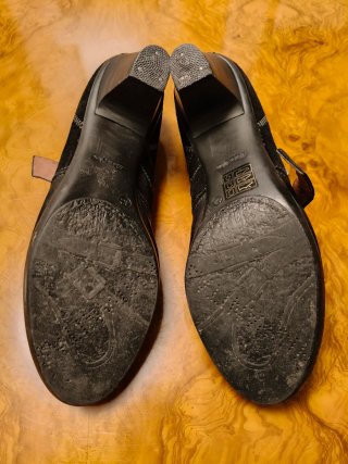 Zapatos de tacón negros