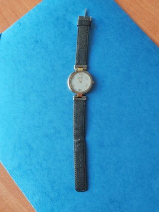 Reloj Seiko Mujer Dorado, plateado y negro