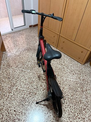 Bicicleta Eléctrica Urban 790 roja