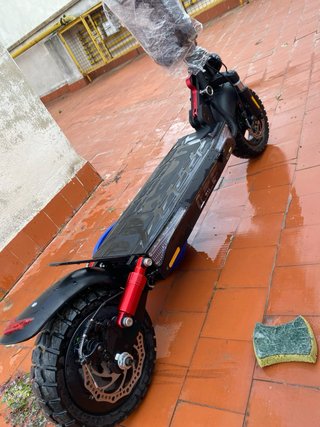 Patinete ISCOOTER con batería adaptada