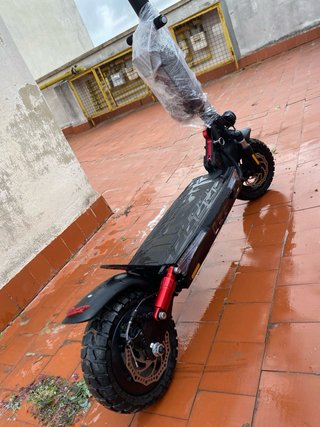 Patinete ISCOOTER con batería adaptada