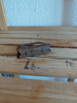 Peine cargador oxidado