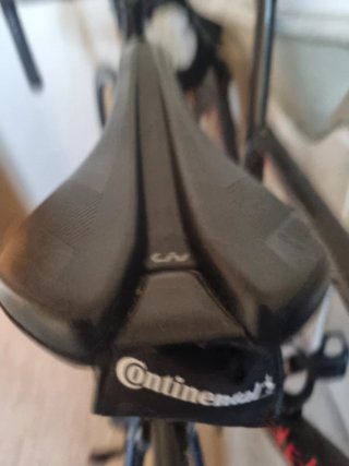 Bicicleta de carretera de carbono Liv azul