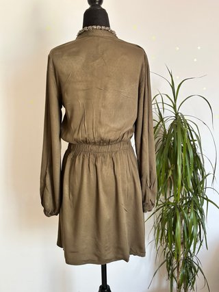 Vestido verde militar corto