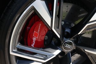 Audi RS6 Ceramicos Akrapovic