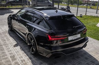 Audi RS6 Ceramicos Akrapovic