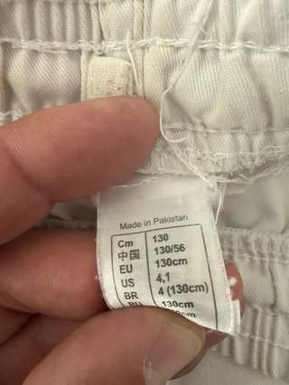 Traje Judo y Karate Blanco con Cinturón Amarillo