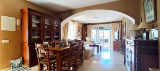 Piso en venta en Nueva Andalucía centro en Marbella