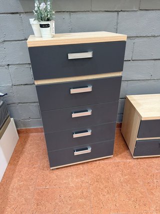 Pack Habitación: Cómoda y Mesita
