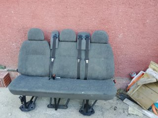 Asiento trasero tres plazas Ford Transit 2001