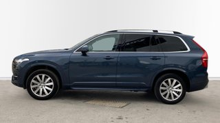 VOLVO 692 D4 Momentum 7 asientos