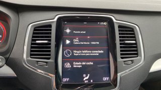 VOLVO 692 D4 Momentum 7 asientos