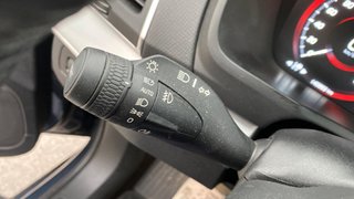 VOLVO 692 D4 Momentum 7 asientos