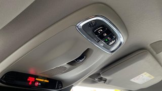 VOLVO 692 D4 Momentum 7 asientos