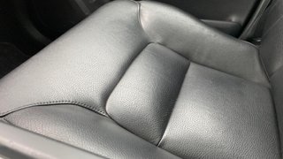 VOLVO 692 D4 Momentum 7 asientos