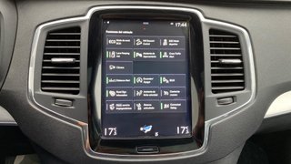 VOLVO 692 D4 Momentum 7 asientos