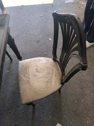 Tavolo allungabile in legno con 4 sedie