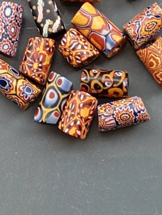 Lote 16 cuentas africanas antiguas