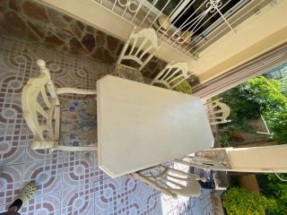 Mesa y 6 Sillas Comedor (Precio negociable)