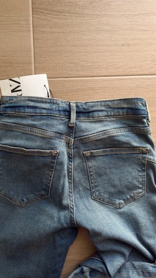 Vaqueros Zara Talla 36 Nuevos con Etiqueta