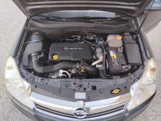 Opel Astra 2010