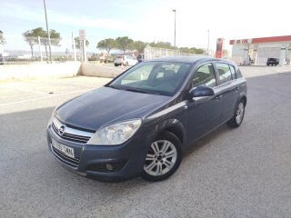 Opel Astra 2010
