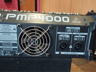 Behringer Europower PMP4000