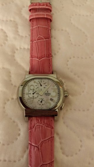 Reloj Festina Cronógrafo Rosa y Plateado