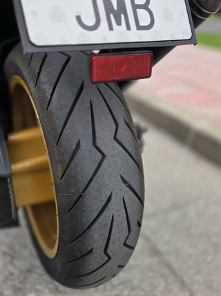 Yamaha TMAX 530 Iron Max Negra