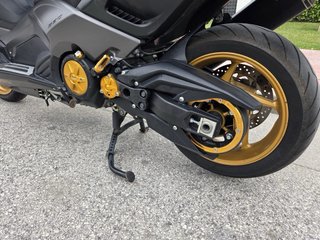 Yamaha TMAX 530 Iron Max Negra