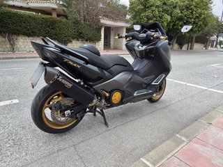 Yamaha TMAX 530 Iron Max Negra