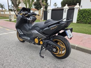 Yamaha TMAX 530 Iron Max Negra