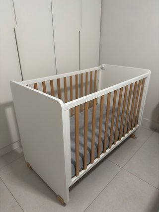 Cuna madera roble y blanco 60x120cm