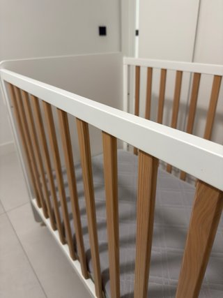 Cuna madera roble y blanco 60x120cm