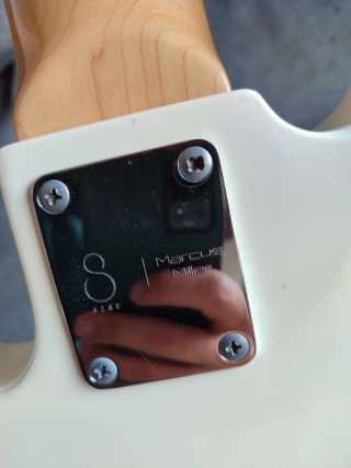 Sire Marcus Miller V7 Bajo 5 cuerdas