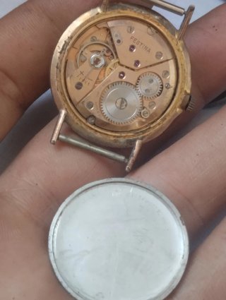 Reloj festiba Dorado