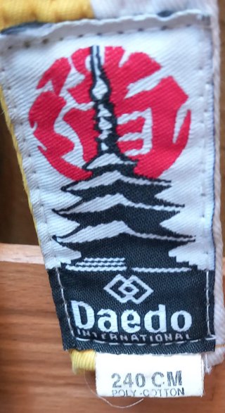 Cinturones Daedo (Verde, Rojo, Blanco, Amarillo)