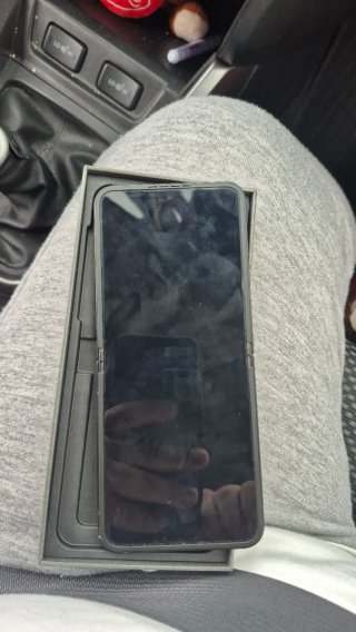 Samsung Z Flip 7 FE Negro