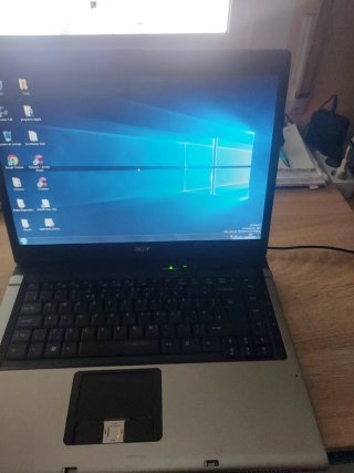 Portátil Acer Negro y Plateado, conectar red elect