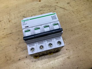 Interruptor Magnetotérmico Schneider Acti9 4P 25A