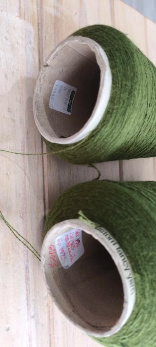 2 conos lana verde oliva