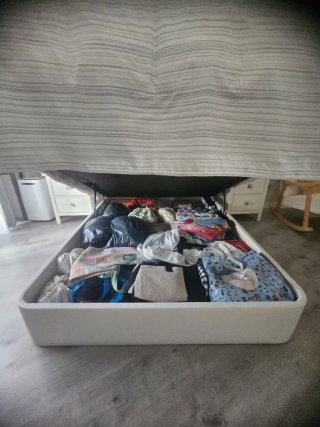 Cama completa: Colchón + Canapé.