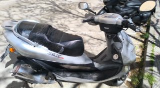 Kymco B&W 50 Ciclomotor Plata