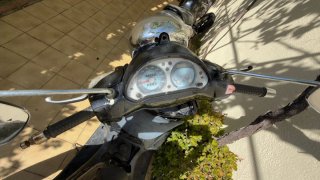 Piaggio Beverly 500 Maxi Scooter