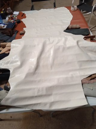 Piel Vaquetilla Genuine color Beige 20€.